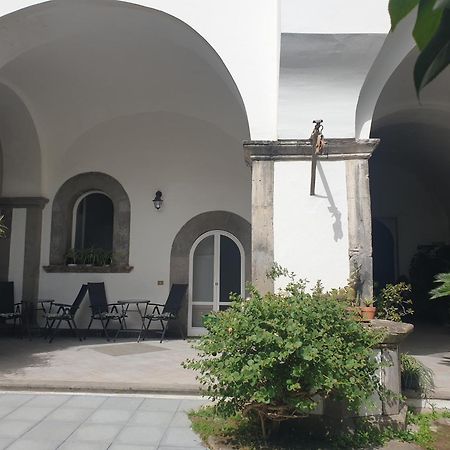 La Casa Delle Camelie Hotel Meta Exterior photo