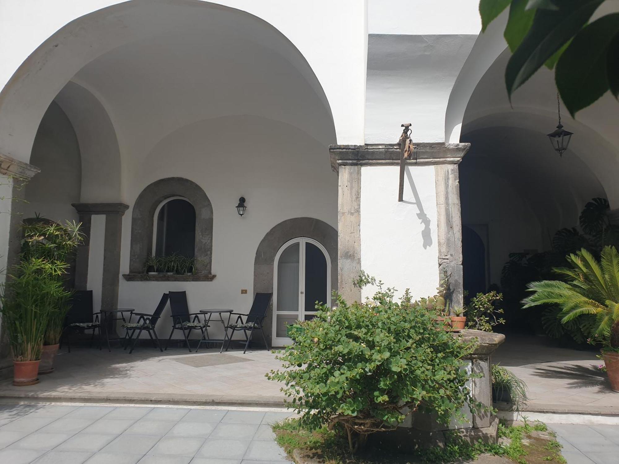 La Casa Delle Camelie Hotel Meta Exterior photo